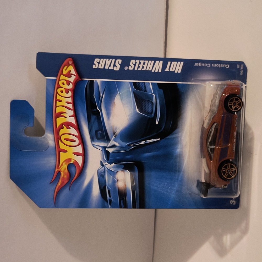 D13 Hot Wheels Custom Cougar 2007  with shipping protector
